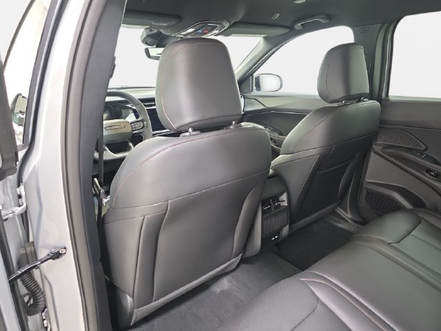 Used 2026 Jeep Cherokee Limited AWD/4WD image 12