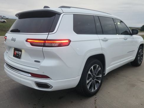 Used 2023 Jeep Grand Cherokee L Overland image 6