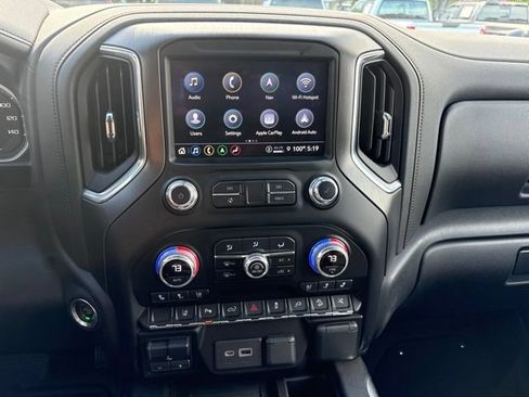 Used 2021 GMC Sierra 2500 AT4 w/ AT4 Premium Plus Package AWD/4WD image 12