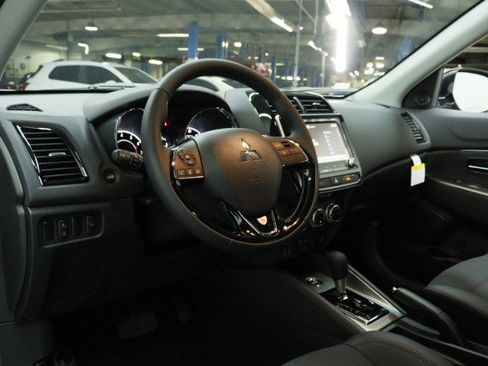 New 2026 Mitsubishi Outlander Sport SE AWD/4WD image 5