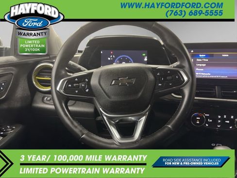 Used 2024 Chevrolet Trax ACTIV w/ Sunroof Package FWD image 11