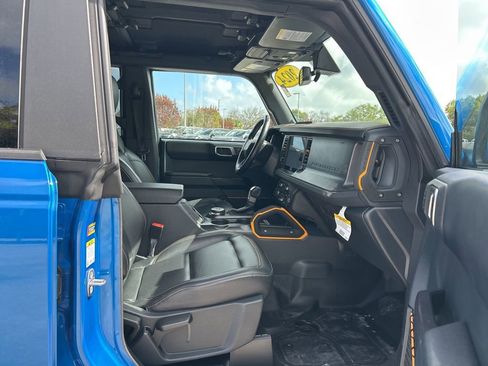 Used 2024 Ford Bronco Badlands AWD/4WD image 39