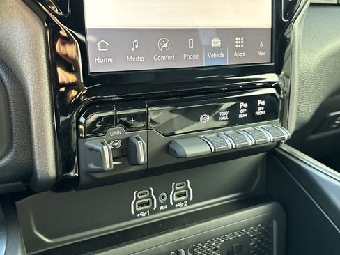 New 2026 RAM 2500 Big Horn image 26