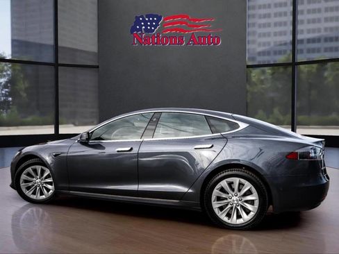 Used 2018 Tesla Model S 100D image 2