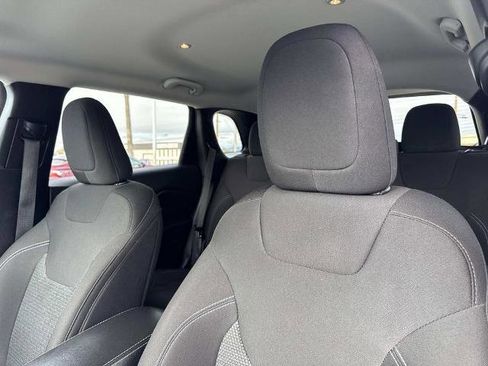 Used 2019 Jeep Cherokee Latitude w/ Popular Appearance Group image 22