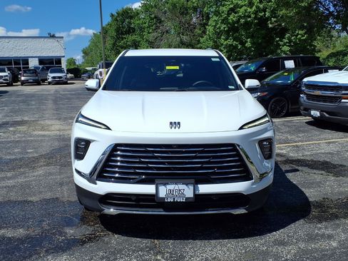 Used 2025 Buick Enclave Preferred FWD image 34