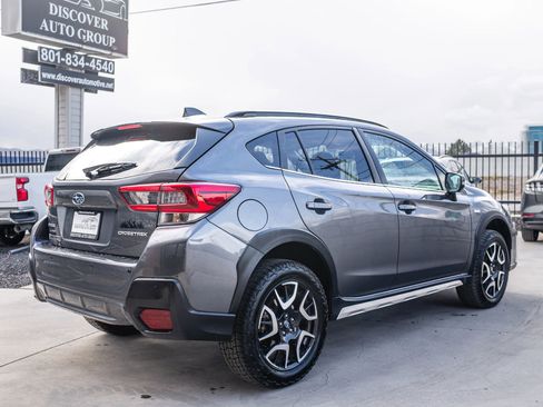 Used 2020 Subaru Crosstrek Hybrid w/ Moonroof Package w/Navigation AWD/4WD image 9
