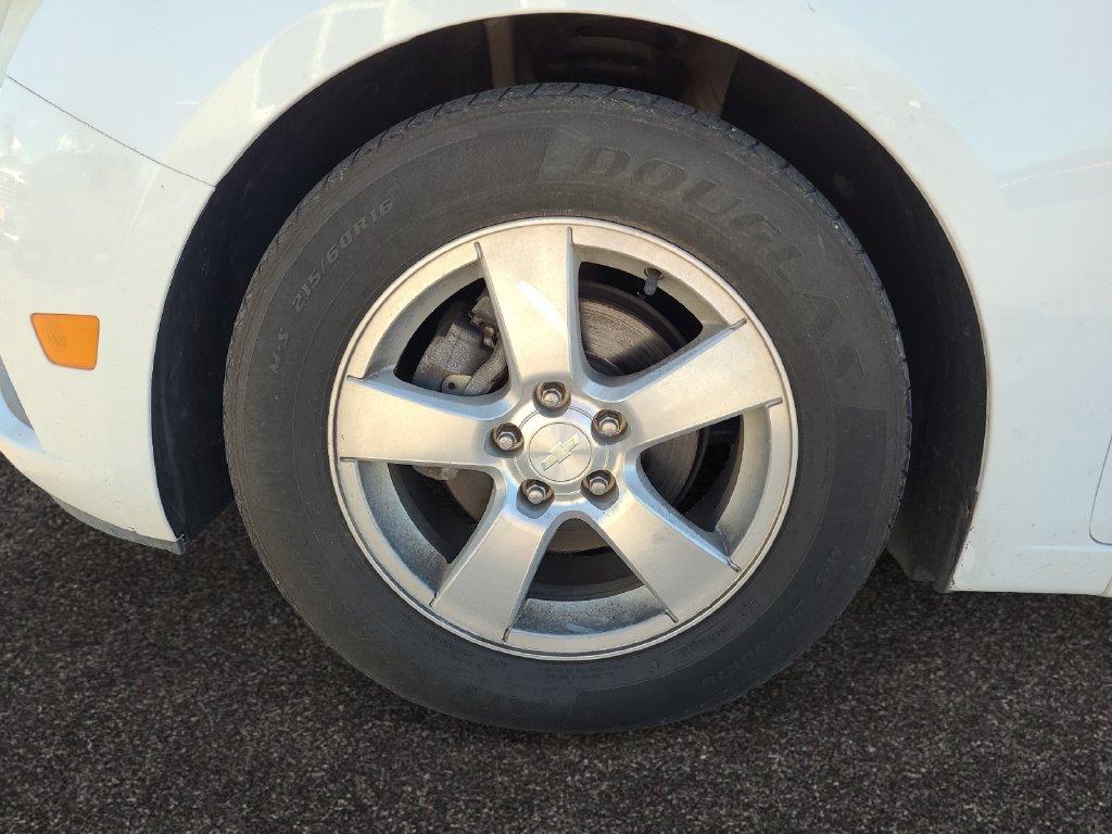 Used 2012 Chevrolet Cruze LT FWD image 14