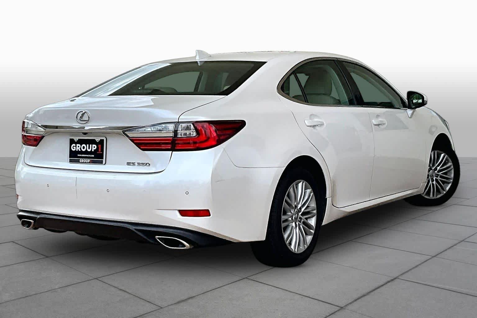 Used 2017 Lexus ES 350 FWD image 11