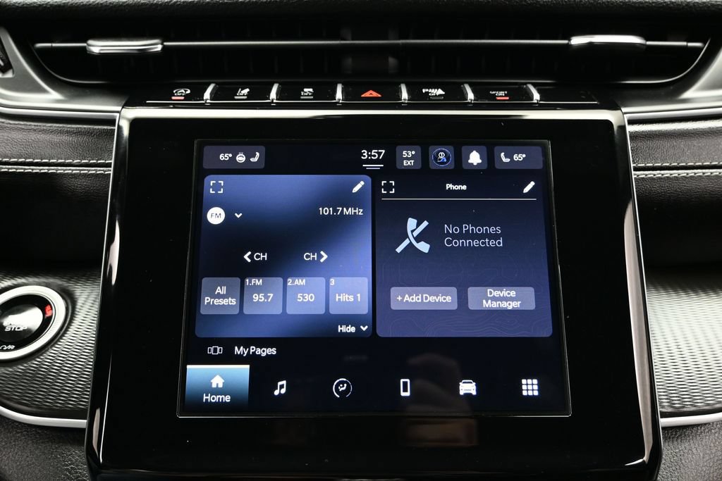Used 2025 Jeep Grand Cherokee Altitude AWD/4WD image 30