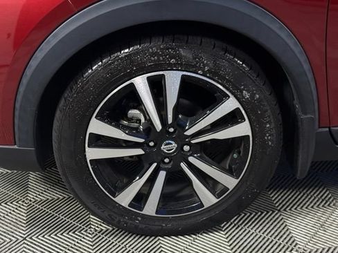 Used 2020 Nissan Kicks SR w/ SR Premium Package FWD image 13