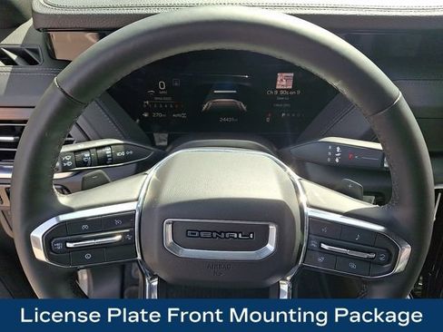 Used 2025 GMC Yukon Denali AWD/4WD image 4