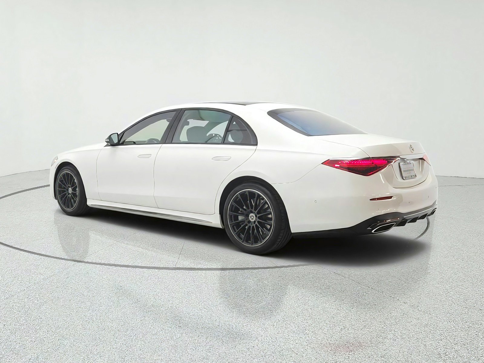 Certified 2023 Mercedes-Benz S 500 4MATIC image 7
