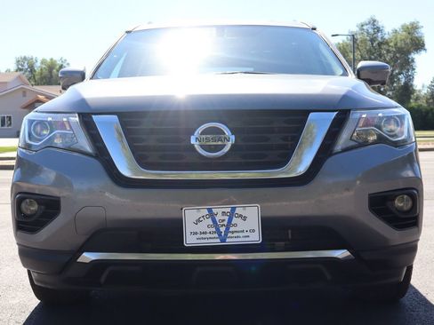 Used 2019 Nissan Pathfinder SL AWD/4WD image 13