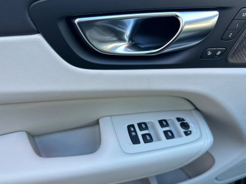 New 2026 Volvo XC60 B5 Ultra w/ Protection Package Premier image 14