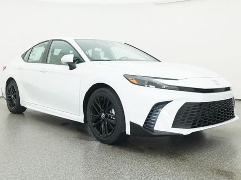 New 2026 Toyota Camry SE FWD image 29