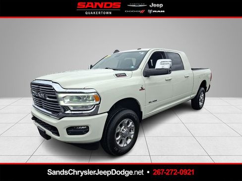 Used 2024 RAM 3500 Laramie AWD/4WD image 1