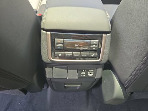 New 2026 Subaru Ascent Limited AWD/4WD image 19