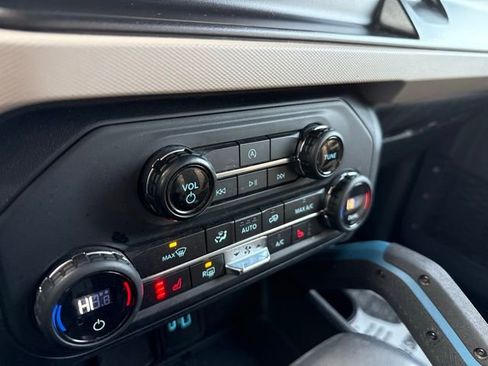 Certified 2021 Ford Bronco Wildtrak image 28