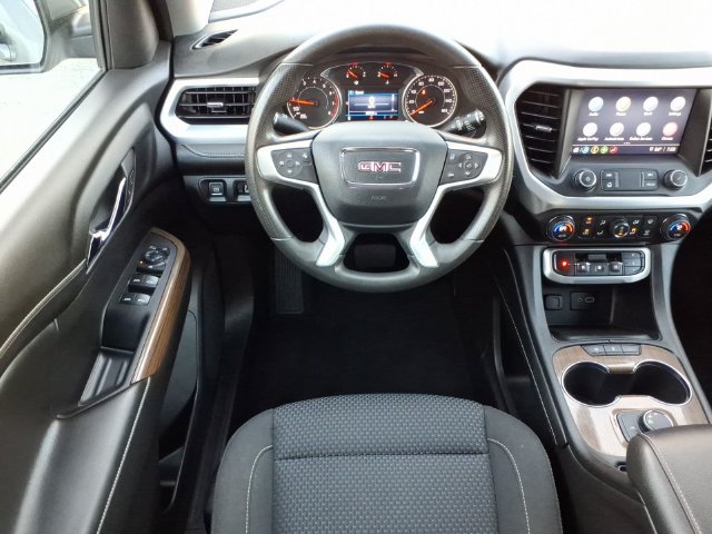 Used 2023 GMC Acadia SLE FWD image 15