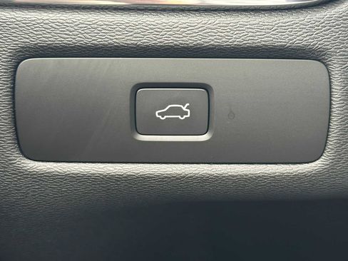 New 2026 Volvo XC60 B5 Plus w/ Protection Package Premier image 36