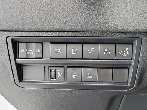 Used 2024 Toyota Sequoia Limited RWD image 31