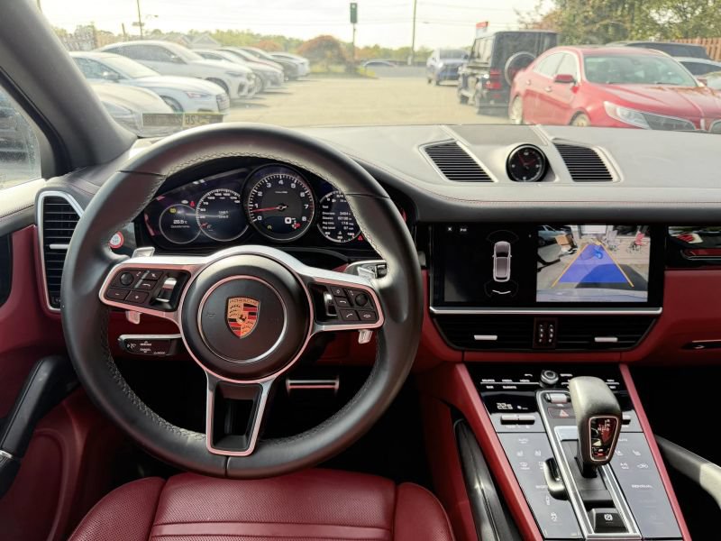 Used 2019 Porsche Cayenne S AWD/4WD image 22