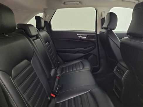 Used 2024 Ford Edge SEL image 19