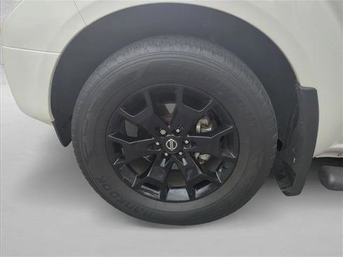 Used 2021 Nissan Frontier SV w/ Midnight Edition Floor Mats image 25