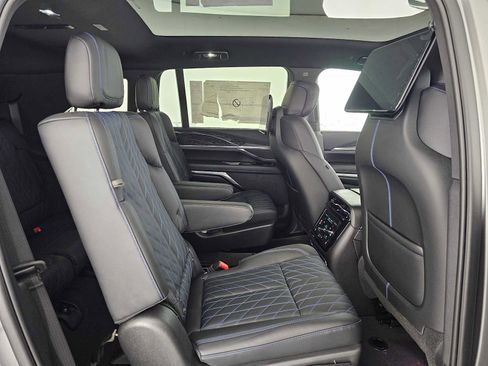New 2026 Cadillac Escalade IQ Luxury 1 image 12