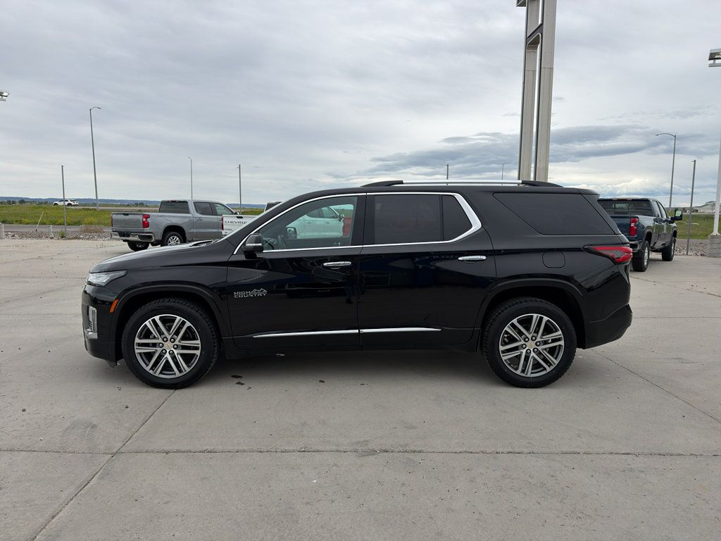 Used 2023 Chevrolet Traverse High Country AWD/4WD image 2