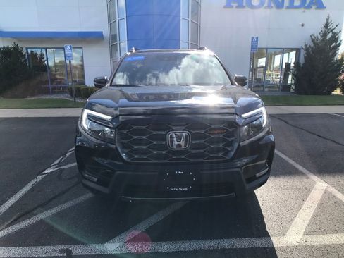 Certified 2023 Honda Passport TrailSport image 2