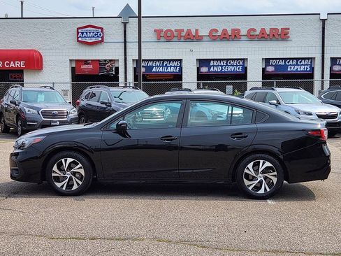 Used 2025 Subaru Legacy Premium AWD/4WD image 2