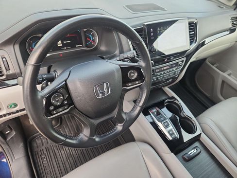 Used 2022 Honda Pilot Touring image 10