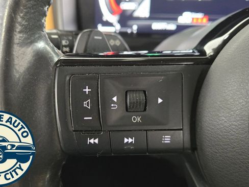 Used 2021 Nissan Rogue Platinum AWD/4WD image 13