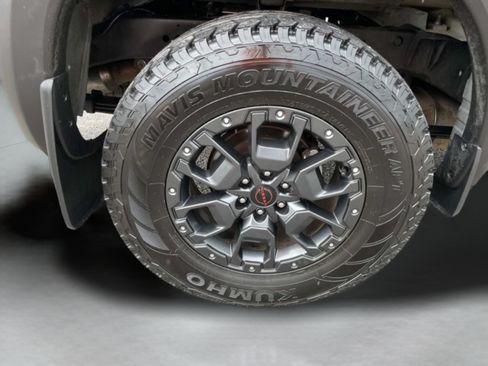 Used 2023 Nissan Frontier PRO-4X w/ Pro-4X Premium Package AWD/4WD image 34