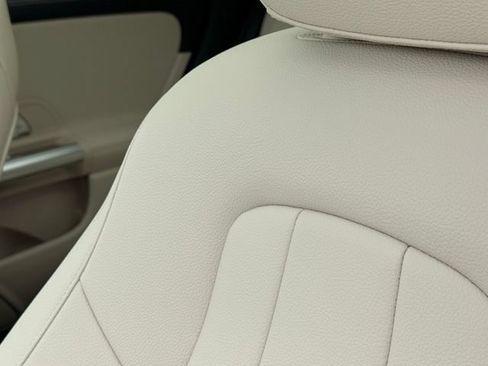 New 2026 Mercedes-Benz GLA 250 4MATIC image 15