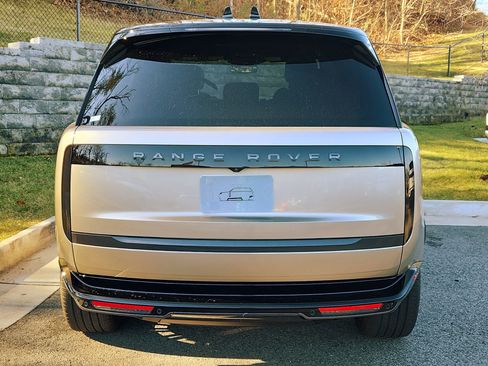 New 2026 Land Rover Range Rover SE image 7