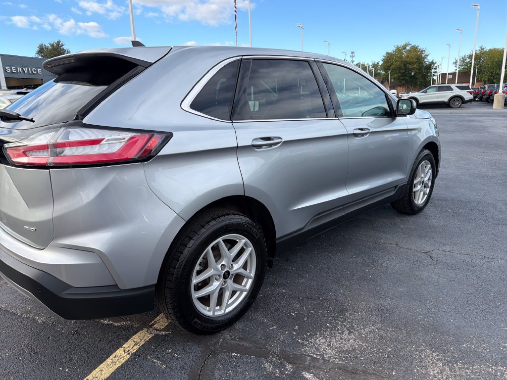 Used 2024 Ford Edge SEL w/ Convenience Package AWD/4WD image 13