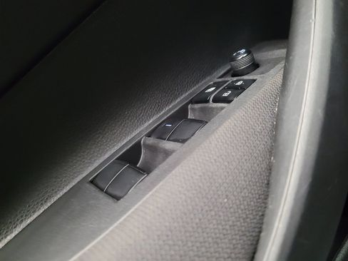 Used 2024 Toyota Corolla LE FWD image 27