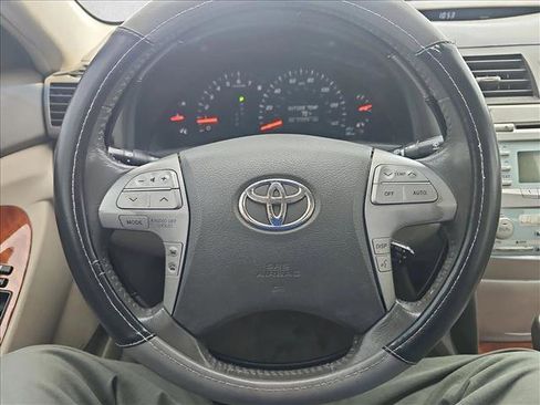 Used 2009 Toyota Camry XLE FWD image 16