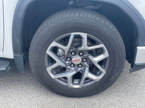 Used 2022 GMC Sierra 1500 SLT w/ SLT Premium Plus Package AWD/4WD image 31