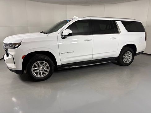 Used 2024 Chevrolet Suburban LT image 6