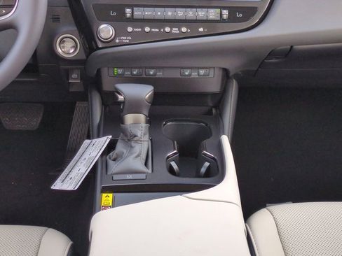 New 2025 Lexus ES 350 350 image 18