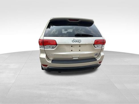 Used 2014 Jeep Grand Cherokee Laredo w/ Security & Convenience Group AWD/4WD image 5