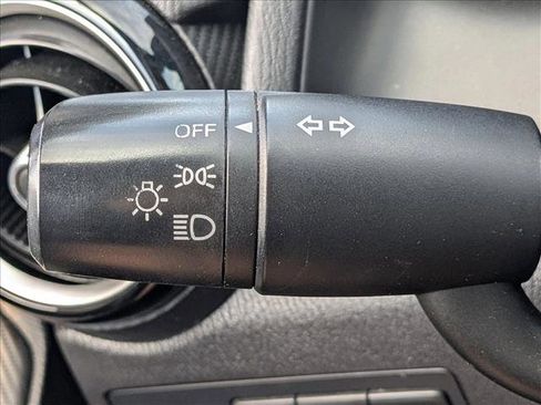 Used 2017 Toyota Yaris iA image 13