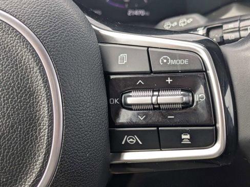 Certified 2023 Kia Sorento SX AWD/4WD image 34