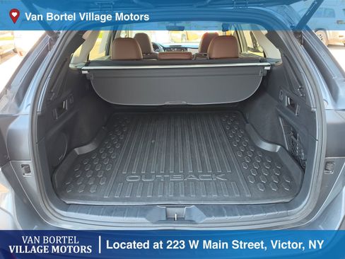 Used 2021 Subaru Outback Touring AWD/4WD image 29