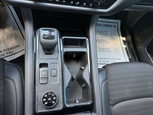 Used 2025 Nissan Pathfinder Rock Creek AWD/4WD image 24