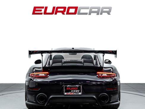 Used 2018 Porsche 911 GT2 RS RWD image 4